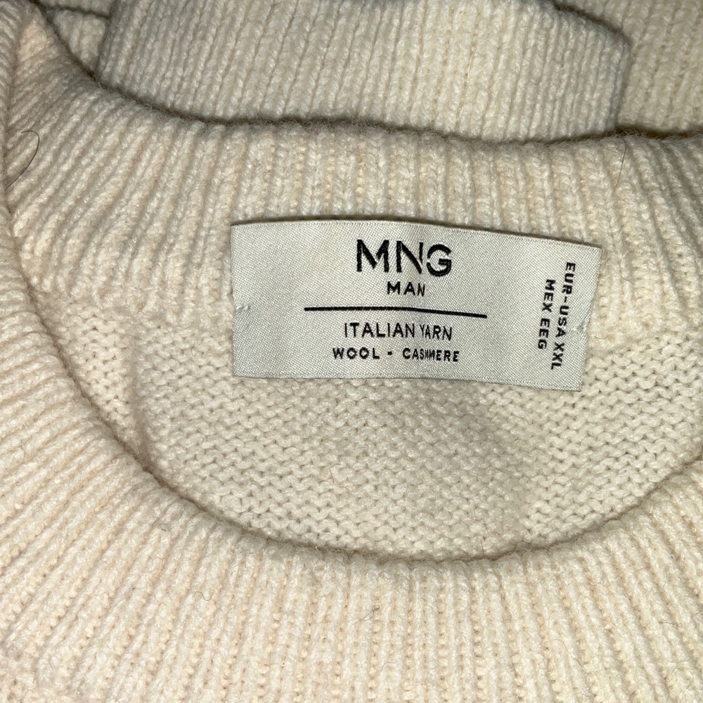 MNG Men's Cream Wool-Cashmere Crewneck Sweater
